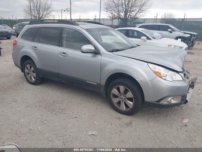 SUBARU OUTBACK 2012