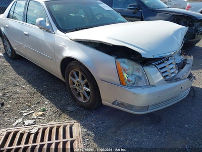 CADILLAC DTS 2011
