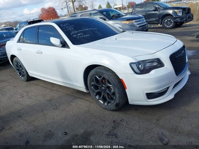CHRYSLER 300 2018