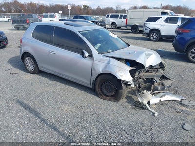 VOLKSWAGEN GOLF 2010