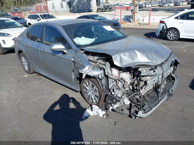 TOYOTA CAMRY 2020