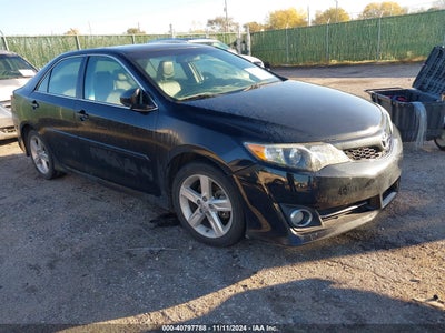 TOYOTA CAMRY 2013