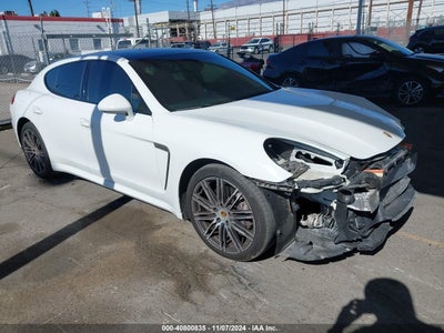 PORSCHE PANAMERA 2016