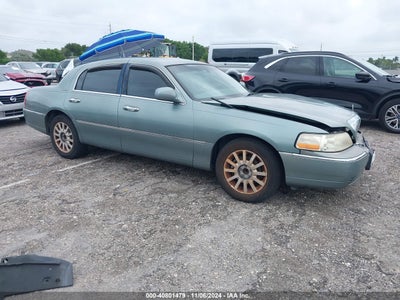LINCOLN TOWN CAR 2006
