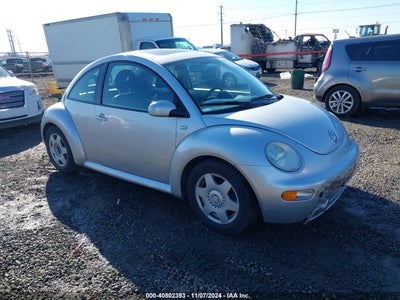 VOLKSWAGEN NEW BEETLE 2001