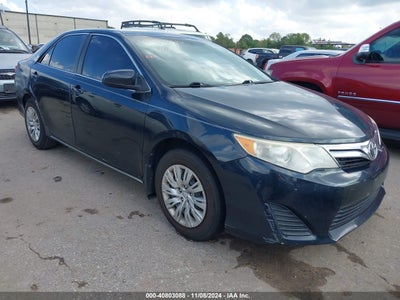 TOYOTA CAMRY 2014