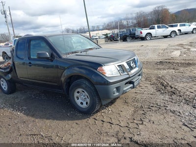 NISSAN FRONTIER 2016