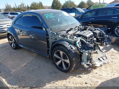 VOLKSWAGEN BEETLE 2014