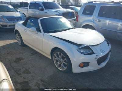 MAZDA MX-5 MIATA 2015