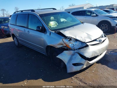 TOYOTA SIENNA 2008