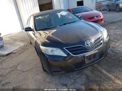 TOYOTA CAMRY 2011
