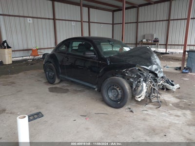 VOLKSWAGEN BEETLE 2013