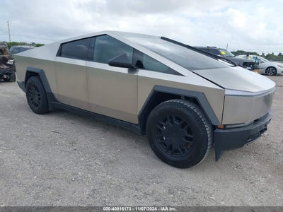TESLA CYBERTRUCK 2024