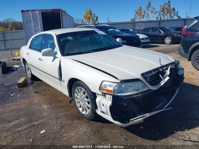 LINCOLN TOWN CAR 2006