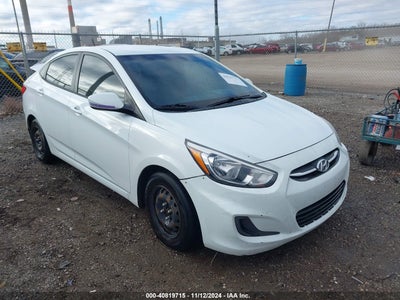 HYUNDAI ACCENT 2015