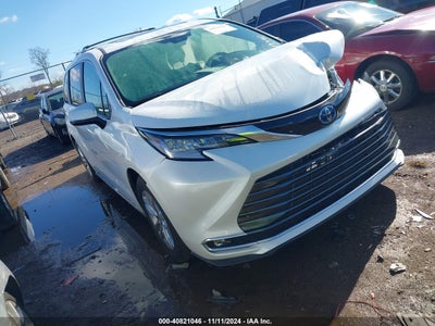 TOYOTA SIENNA 2024