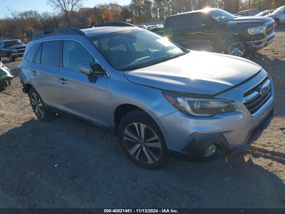SUBARU OUTBACK 2019