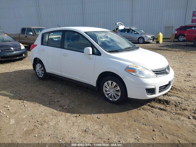 NISSAN VERSA 2010