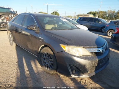 TOYOTA CAMRY HYBRID 2013