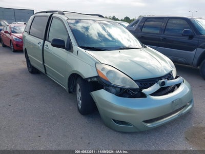 TOYOTA SIENNA 2008