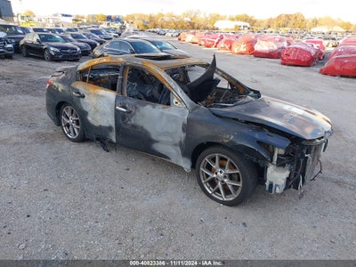 NISSAN MAXIMA 2010