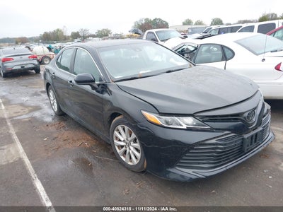 TOYOTA CAMRY 2020