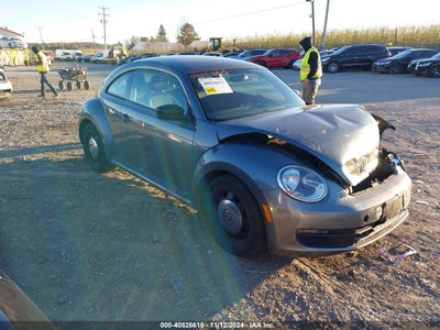 VOLKSWAGEN BEETLE 2012