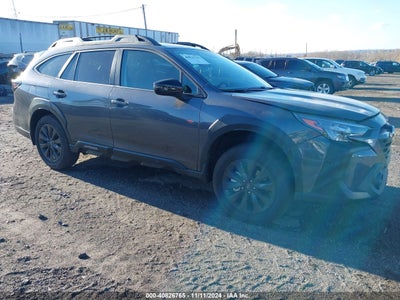 SUBARU OUTBACK 2025