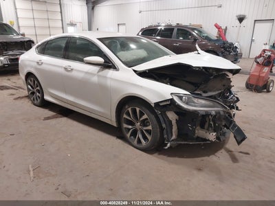 CHRYSLER 200 2015