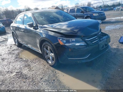 VOLKSWAGEN PASSAT 2013
