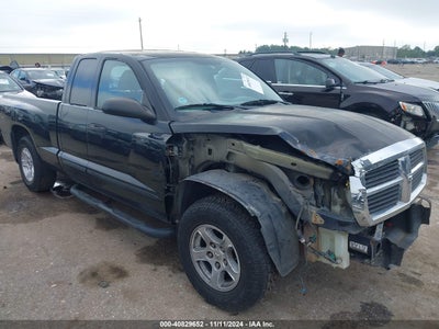 DODGE DAKOTA 2005