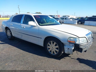 LINCOLN TOWN CAR 2007