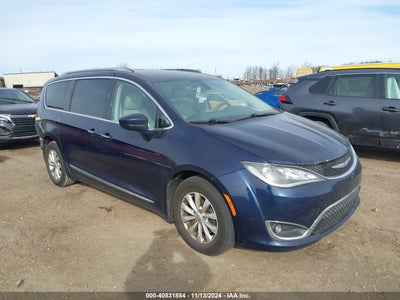 CHRYSLER PACIFICA 2018