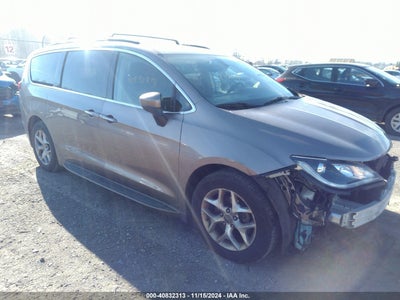 CHRYSLER PACIFICA 2017