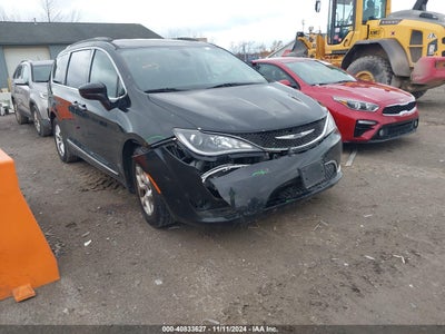 CHRYSLER PACIFICA 2017