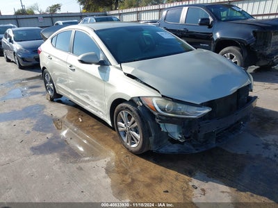 HYUNDAI ELANTRA 2017