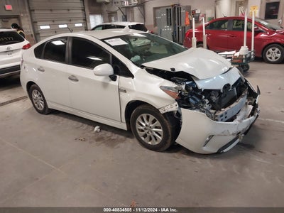 TOYOTA PRIUS PLUG-IN 2012