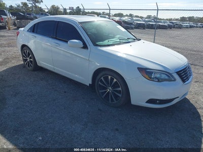 CHRYSLER 200 2012