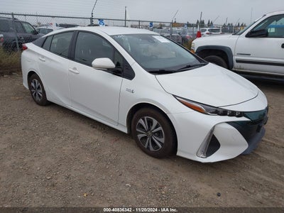 TOYOTA PRIUS PRIME 2017