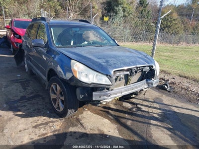 SUBARU OUTBACK 2014