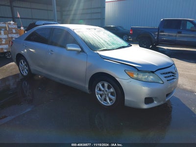 TOYOTA CAMRY 2011