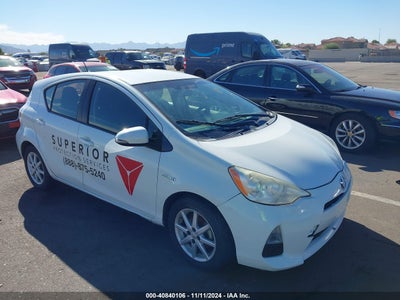 TOYOTA PRIUS C 2014