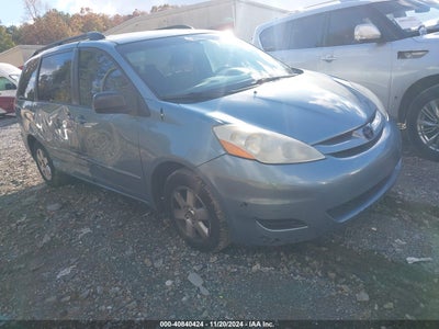 TOYOTA SIENNA 2009