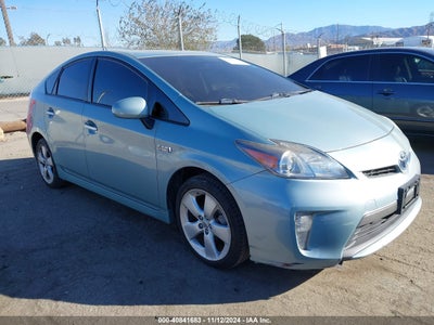 TOYOTA PRIUS PLUG-IN 2013