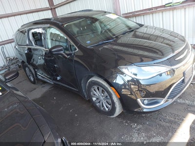 CHRYSLER PACIFICA 2017