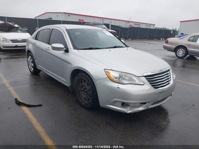 CHRYSLER 200 2012