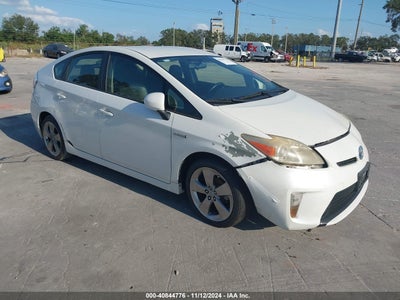 TOYOTA PRIUS 2013