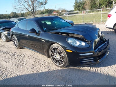 PORSCHE PANAMERA 2016