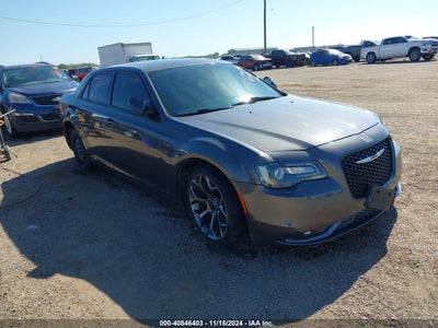 CHRYSLER 300 2015