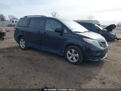TOYOTA SIENNA 2011